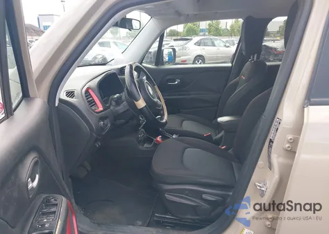 2015 Jeep Renegade Trailhawk z USA, uszkodzony, nr VIN ZACCJBCTXFPB77461